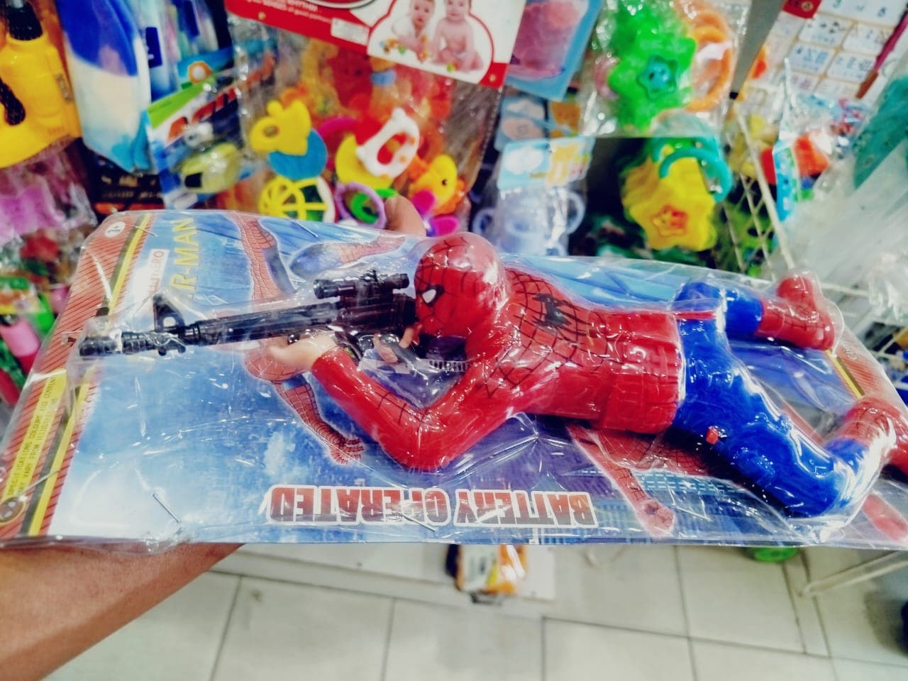 Crawling Spiderman
