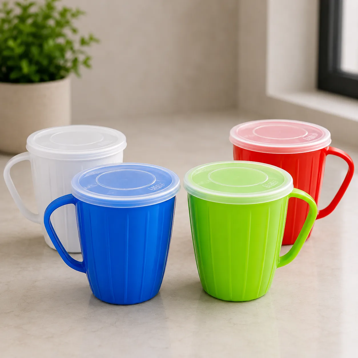 Plastic Mug with Lid 2
